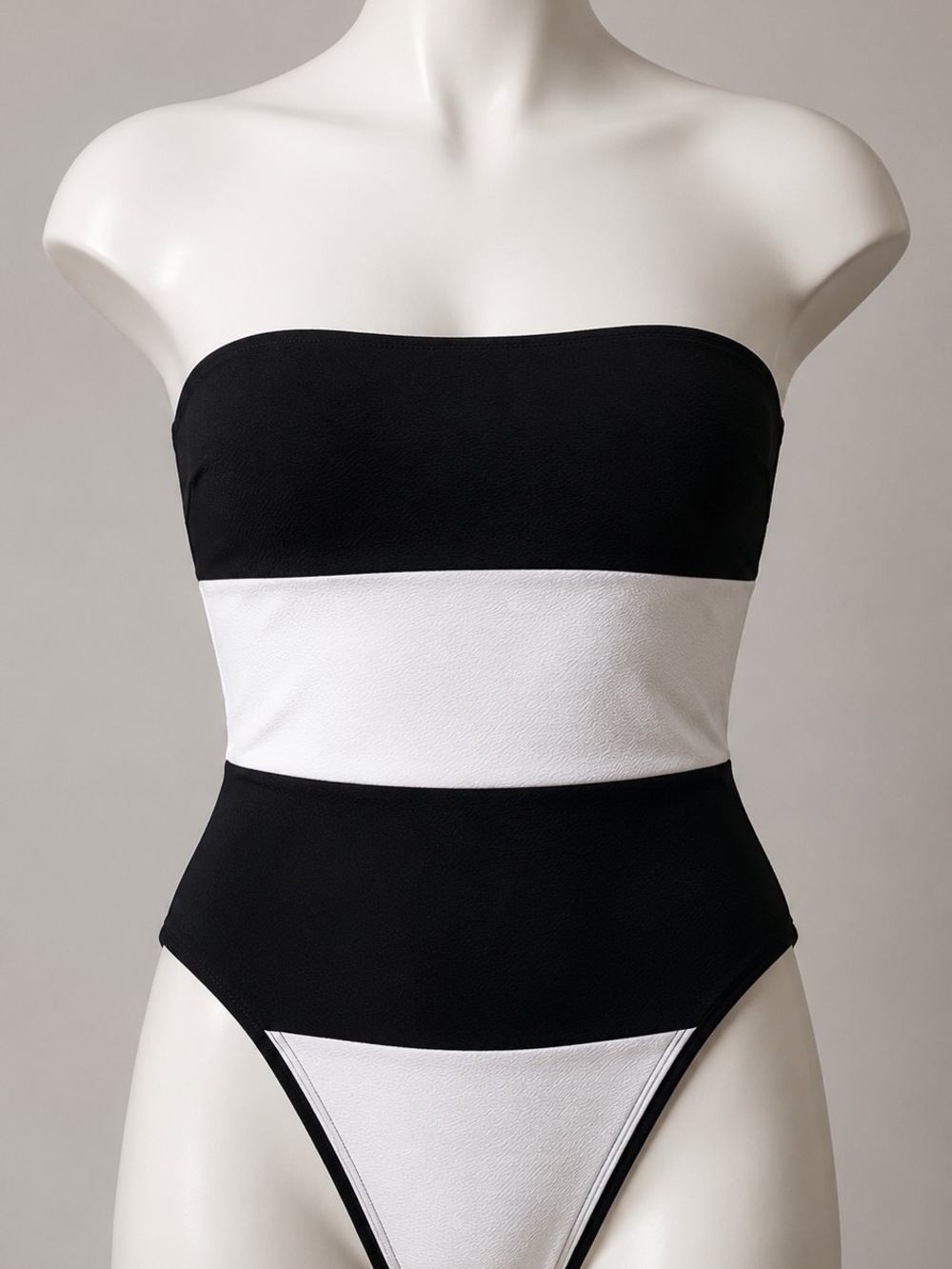 Black & White Strapless Colorblock One Piece Swimsuit Size Medium